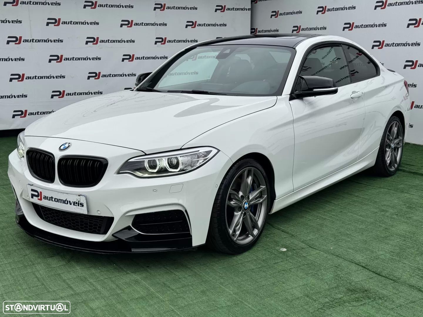 BMW M235i Coupe - 1
