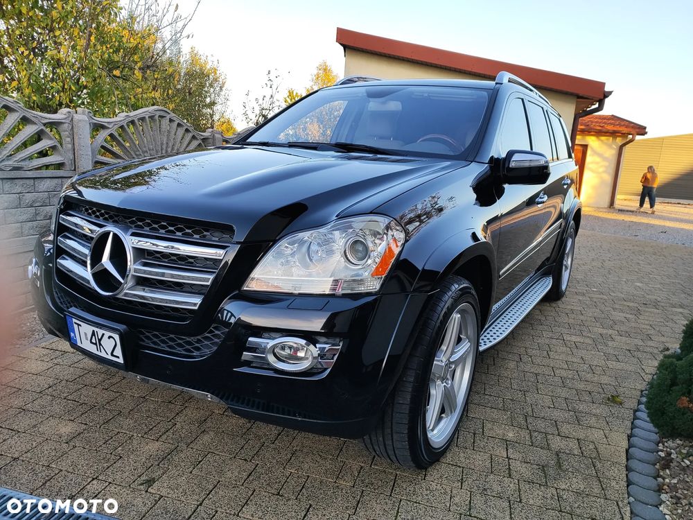 Mercedes-Benz GL 500 4Matic 7G-TRONIC Grand Edition - 1