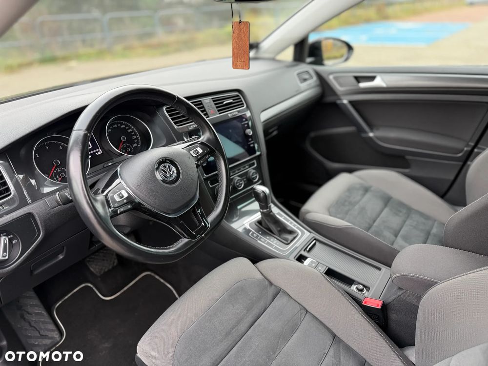 Volkswagen Golf 1.6 TDI SCR DSG Comfortline - 20