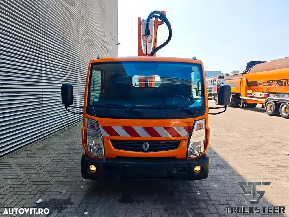 Renault Maxity 120DXI - 8