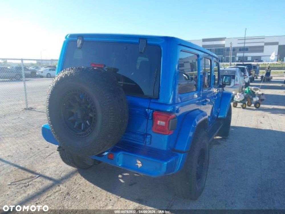 Jeep Wrangler - 4