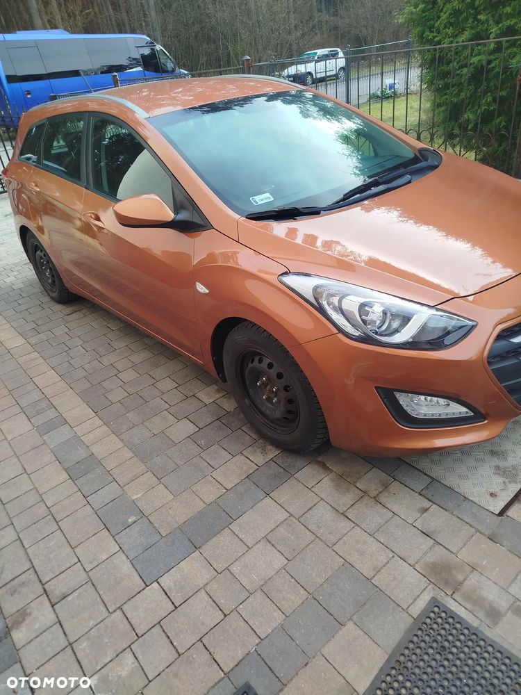 Hyundai i30 1.6 Classic + - 8