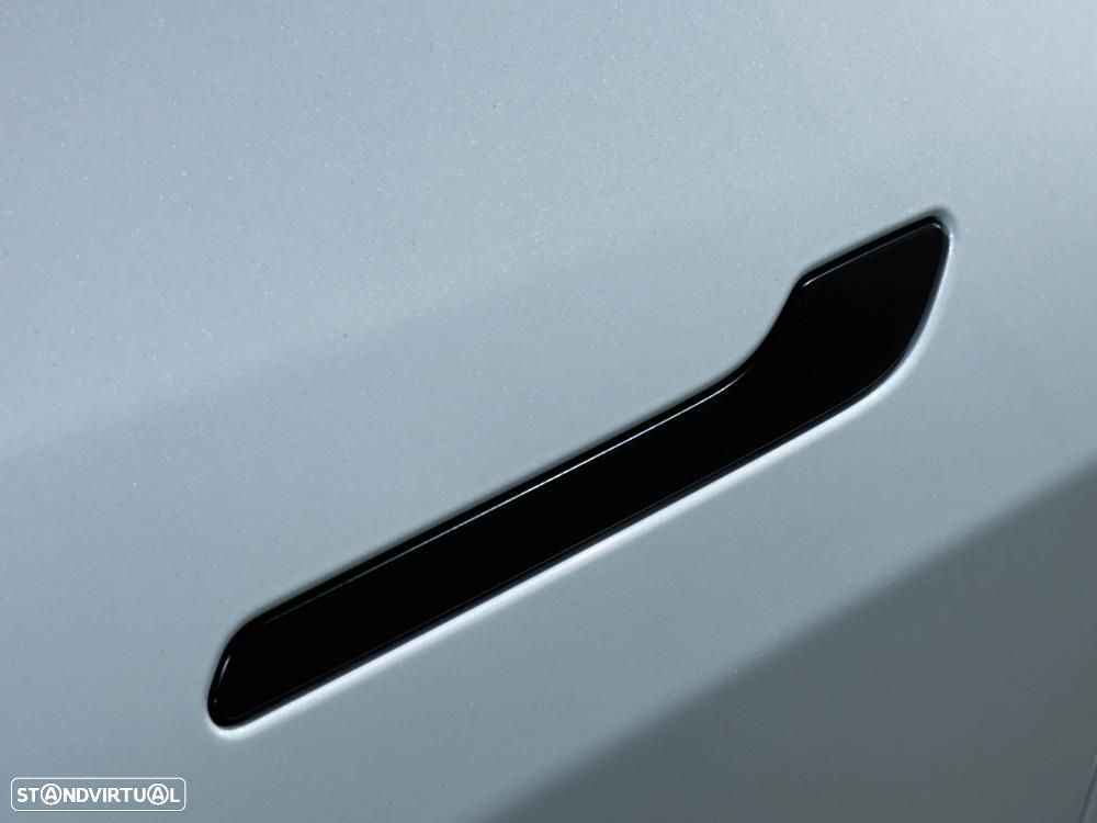 Tesla Model Y Standard - 19