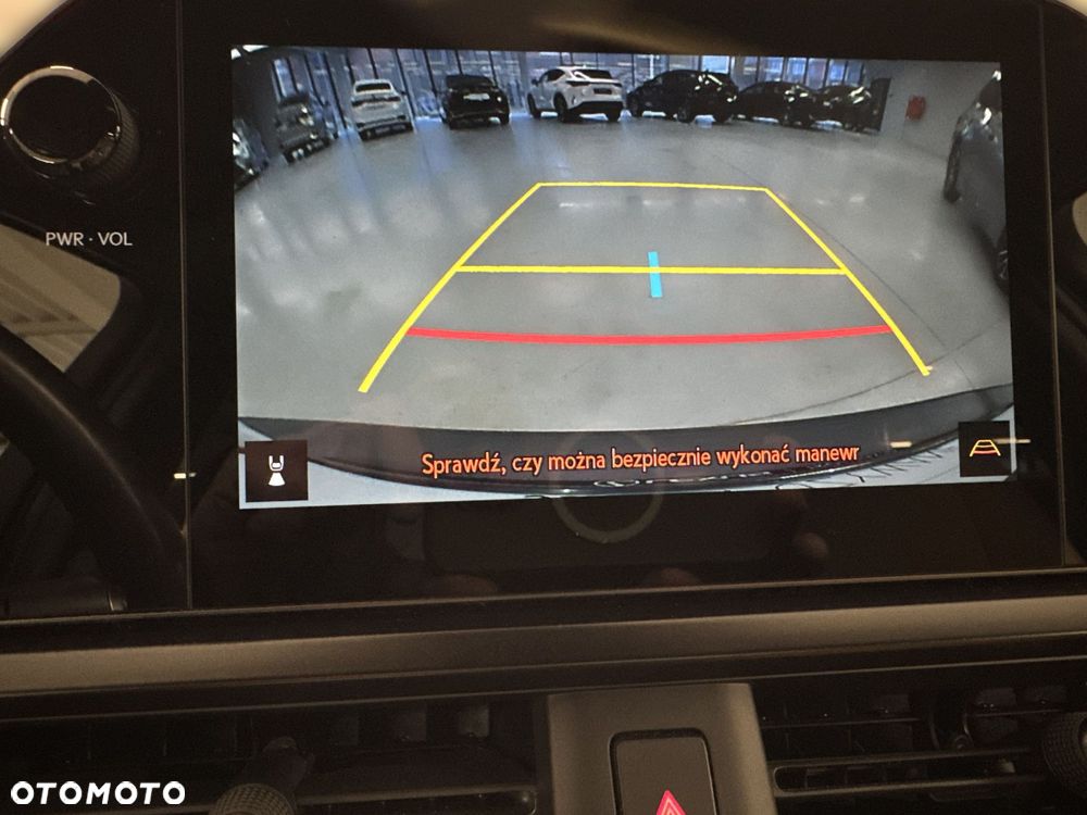 Lexus UX 250h GPF Business 2WD - 21