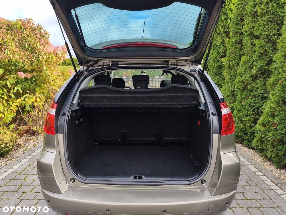 Citroën C4 Picasso - 12