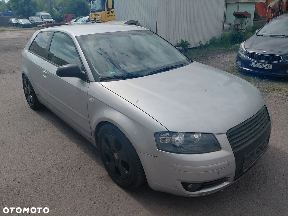 Audi A3 3-drzwiowe 2.0 TDI DPF Ambiente - 2