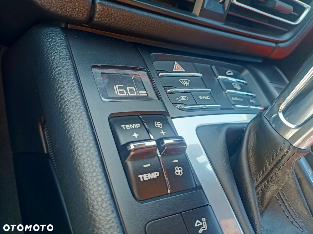 Porsche Macan - 14