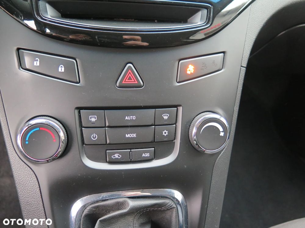 Chevrolet Orlando - 16