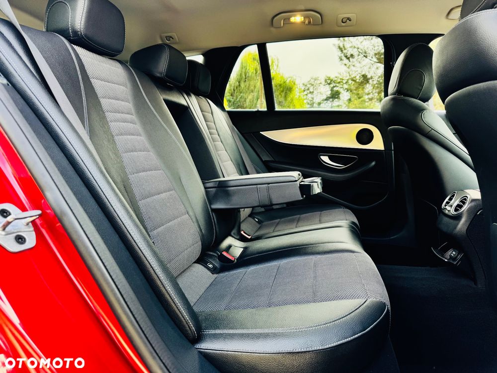 Mercedes-Benz Klasa E 220 d T 9G-TRONIC Exclusive - 29