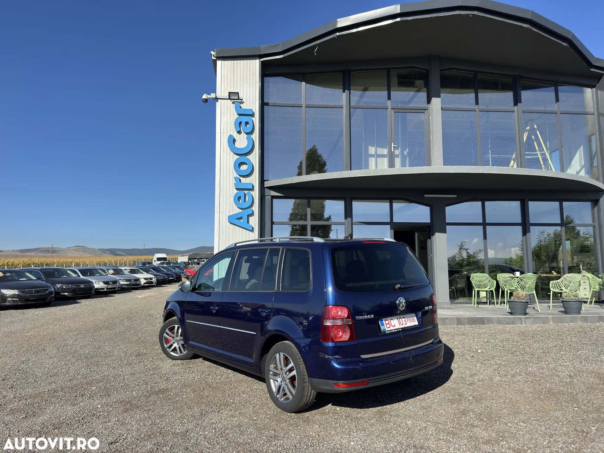 Volkswagen Touran 2.0 TDI DPF Highline DSG - 11