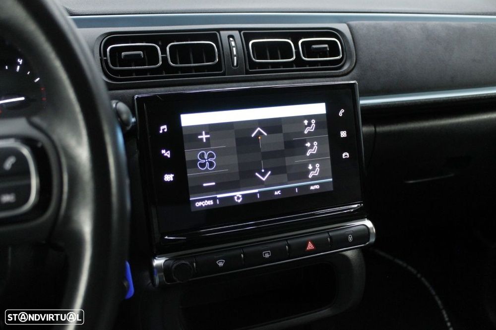 Citroën C3 1.2 PureTech Shine EAT6 - 29