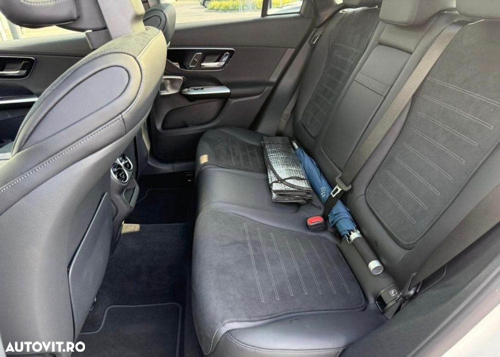 Mercedes-Benz GLC 300 e 4MATIC - 18