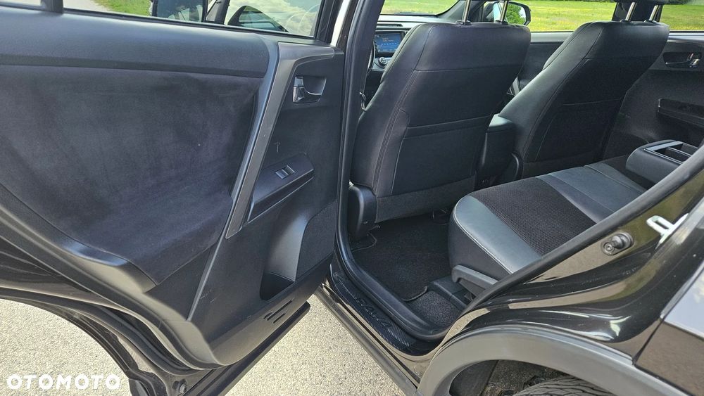 Toyota RAV4 2.0 D-4D Premium 4x2 - 28