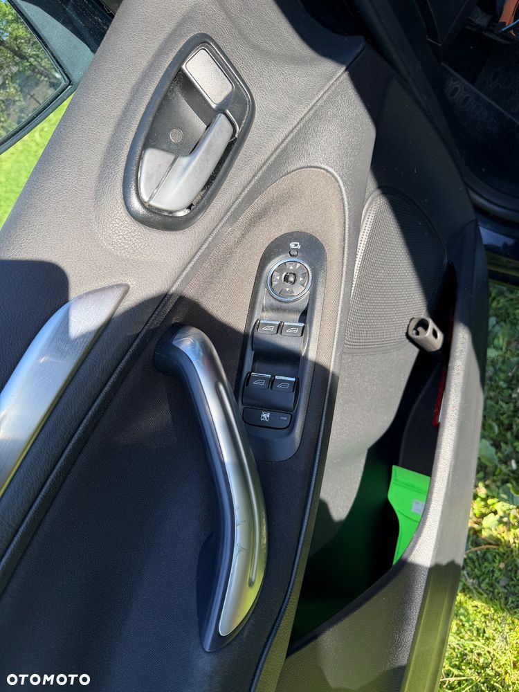 Ford S-Max 2.0 Titanium - 10