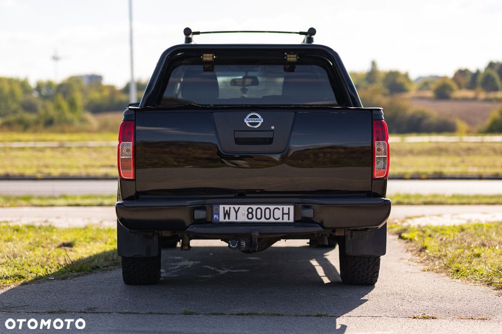 Nissan Navara 2.5 TDi Sport / LE - 15