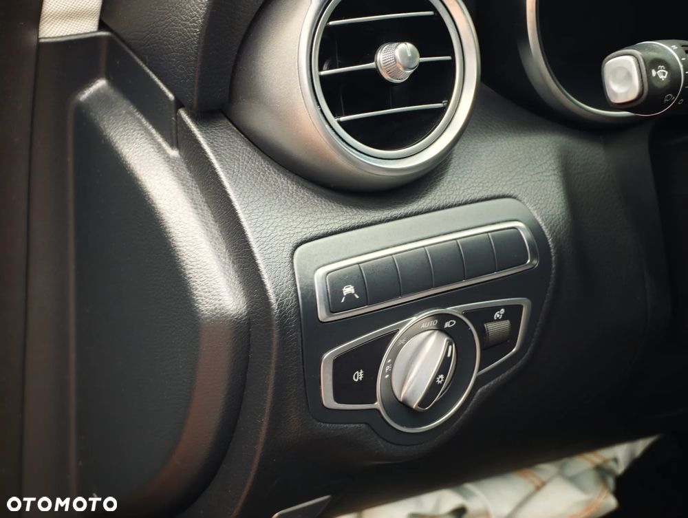 Mercedes-Benz Klasa C 220 d 9G-TRONIC Avantgarde - 16