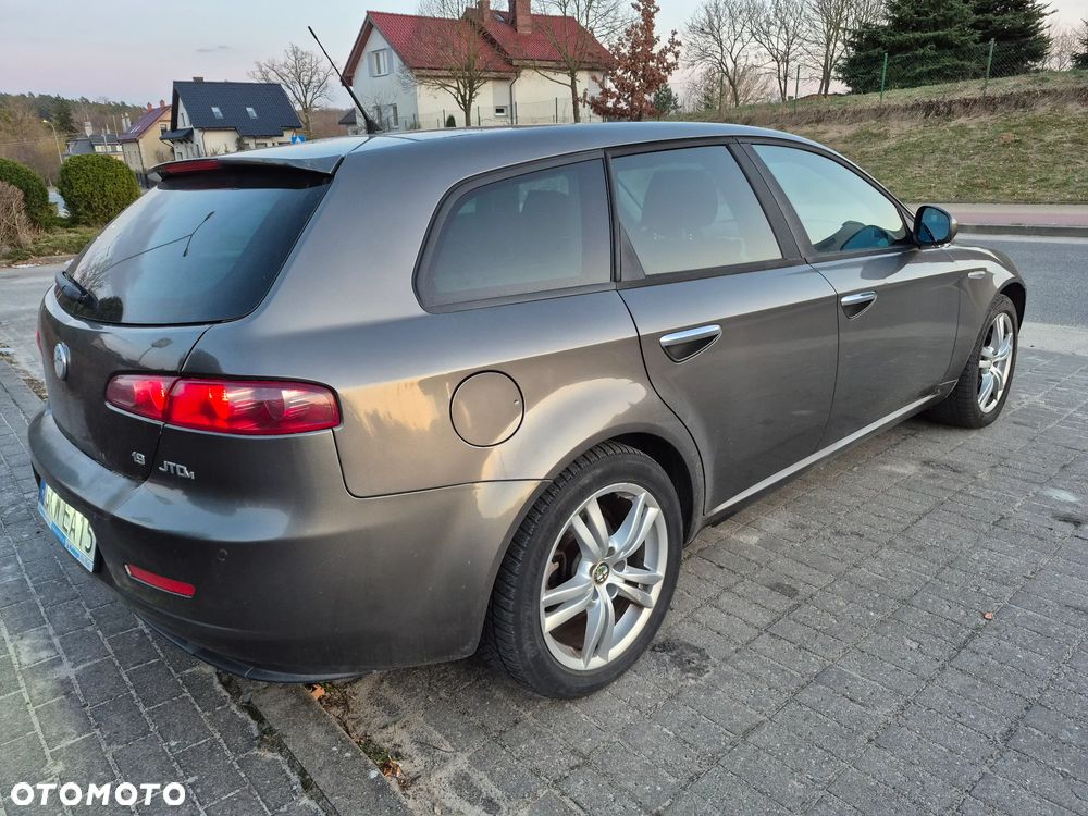 Alfa Romeo 159 - 8