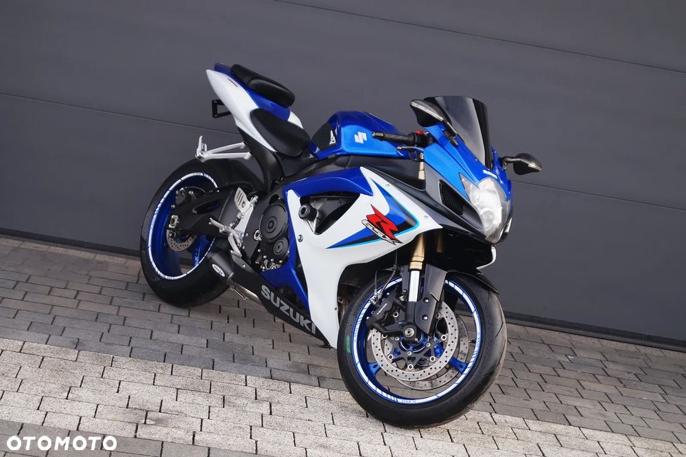 Suzuki GSX-R - 1