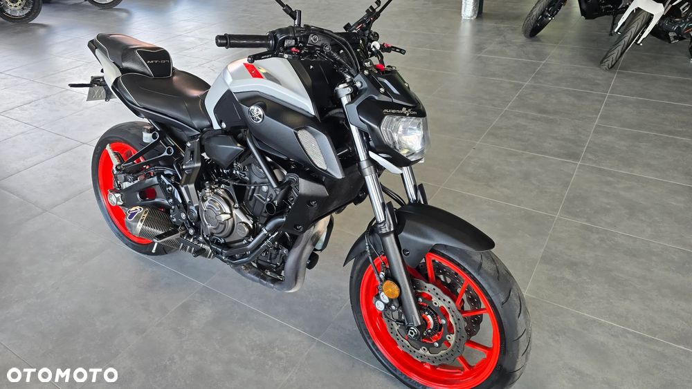 Yamaha MT - 20