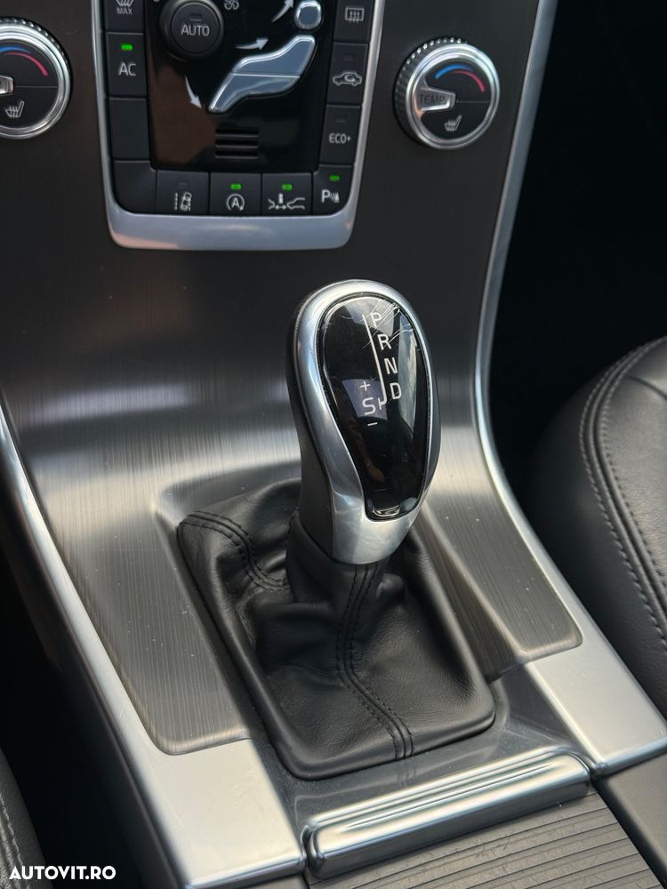 Volvo XC 60 - 18