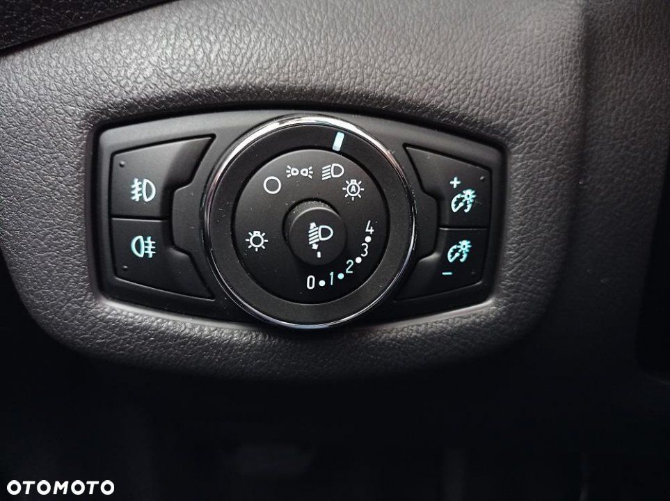 Ford Tourneo Connect - 27