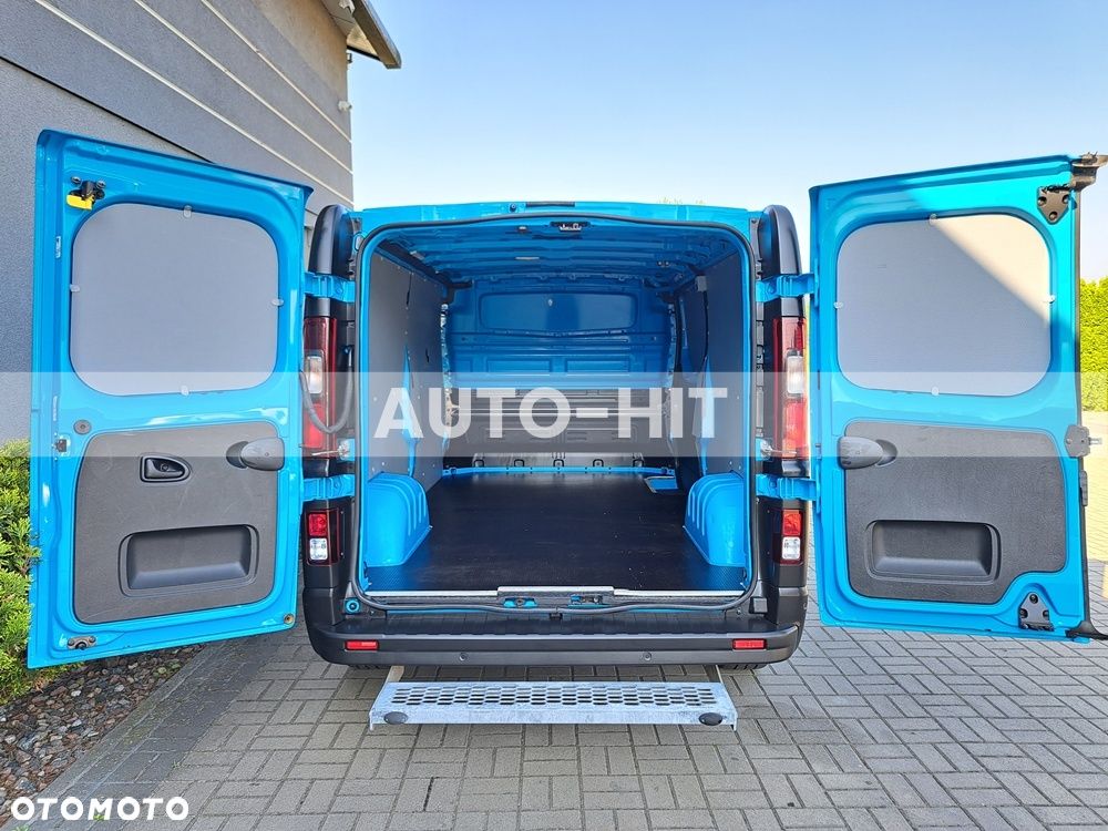 Renault Trafic - 12