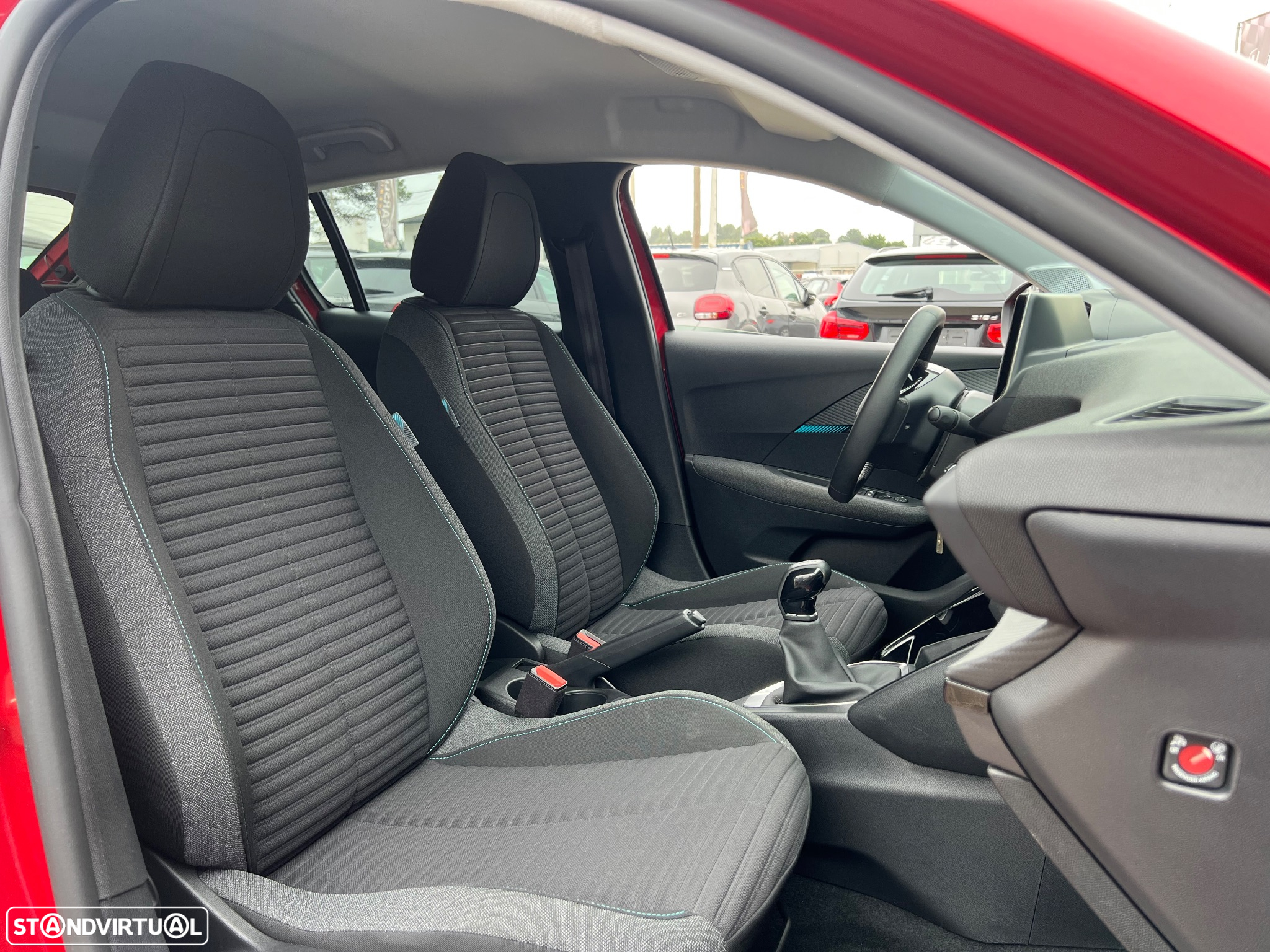 Peugeot 208 1.2 PureTech SE Style - 18