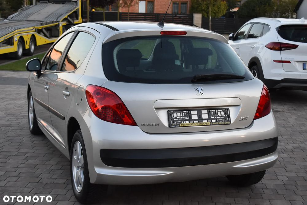 Peugeot 207 75 Urban Move - 7