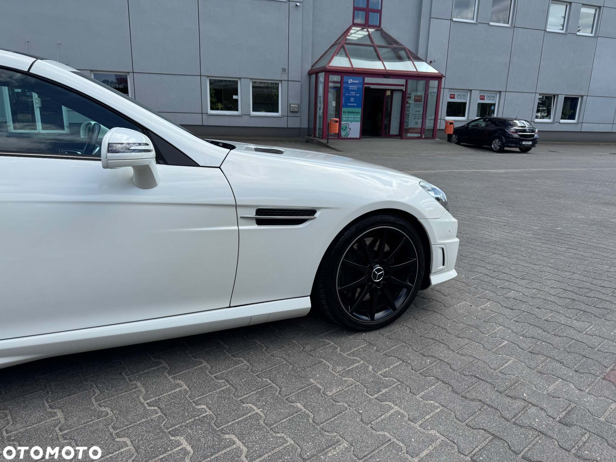 Mercedes-Benz SLK 250 CGI - 6