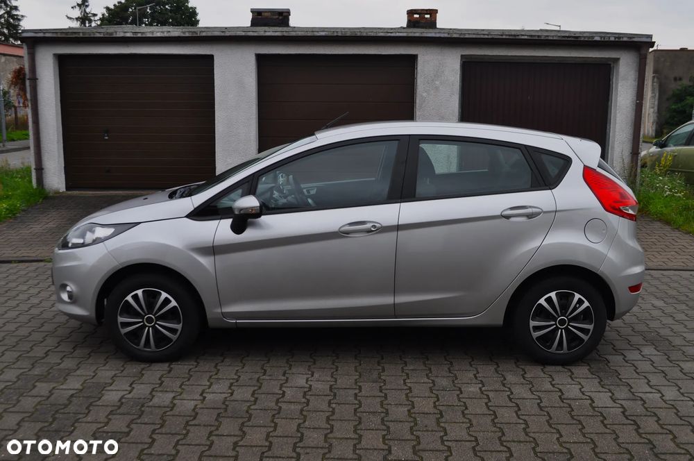 Ford Fiesta 1.25 Ambiente EU5 - 5