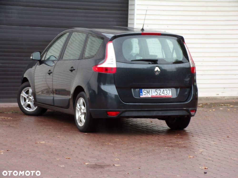 Renault Grand Scenic - 15