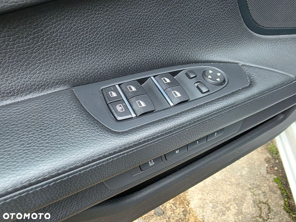 BMW Seria 7 740d xDrive - 23