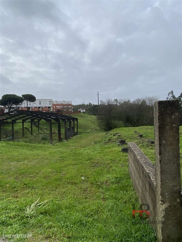 Terreno Para Construção  Venda em Folgosa,Maia - Grande imagem: 2/5