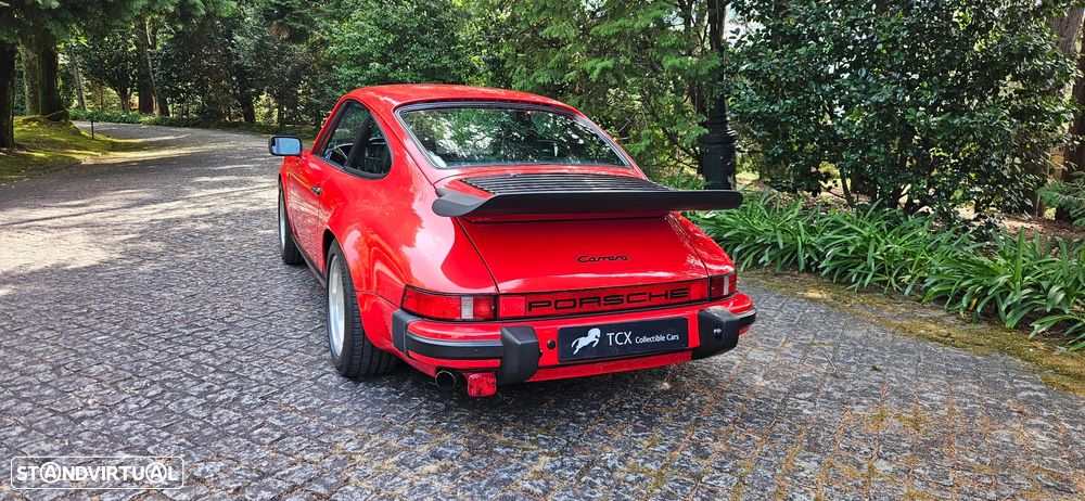 Porsche 911 Série G - 4