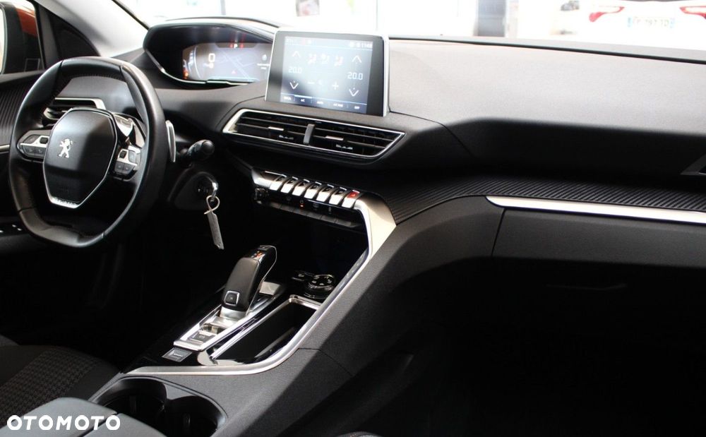 Peugeot 3008 - 18