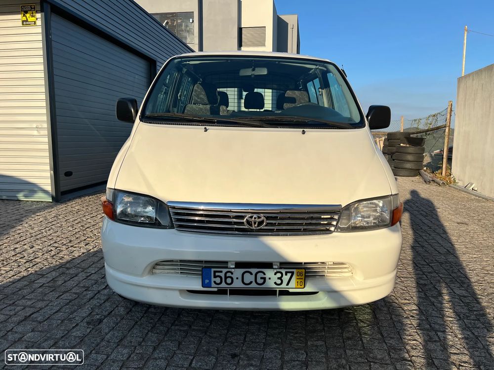 Toyota HiAce 2.5 D-4D Curto Luxo 2.6T - 4