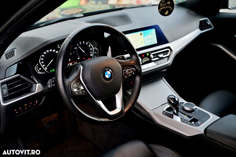 BMW Seria 3 330e Aut. Sport Line - 5