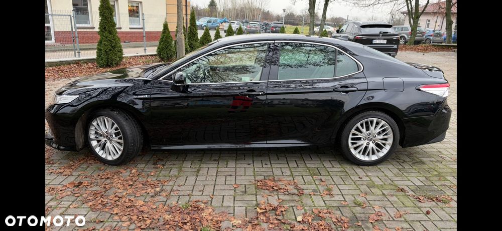 Toyota Camry 2.5 Hybrid Executive CVT - 4