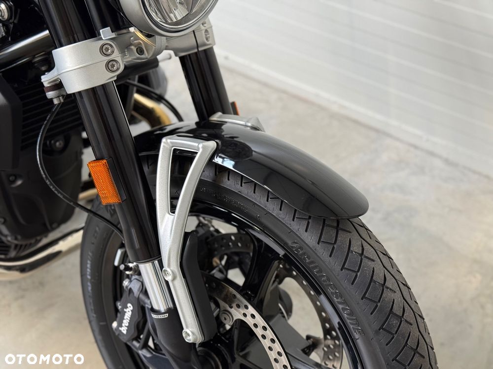 BMW R - 9