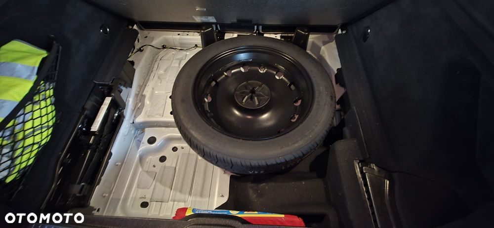 Mercedes-Benz GLC - 37