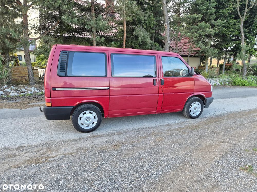 Volkswagen Multivan Standard - 10