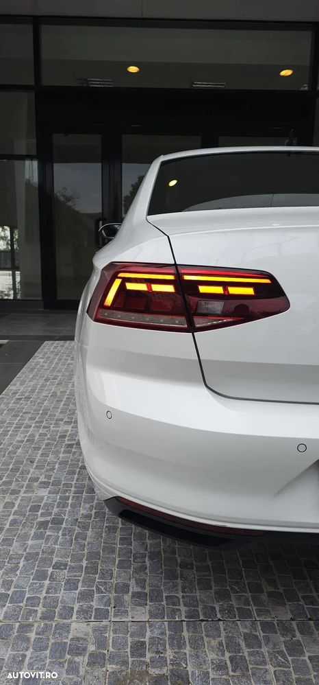 Volkswagen Passat 2.0 TDI DSG Comfortline - 20
