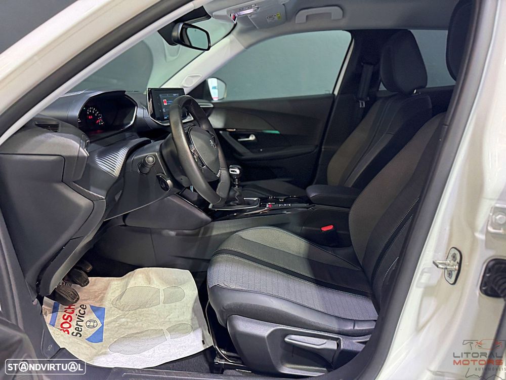 Peugeot 2008 1.2 PureTech Allure - 15