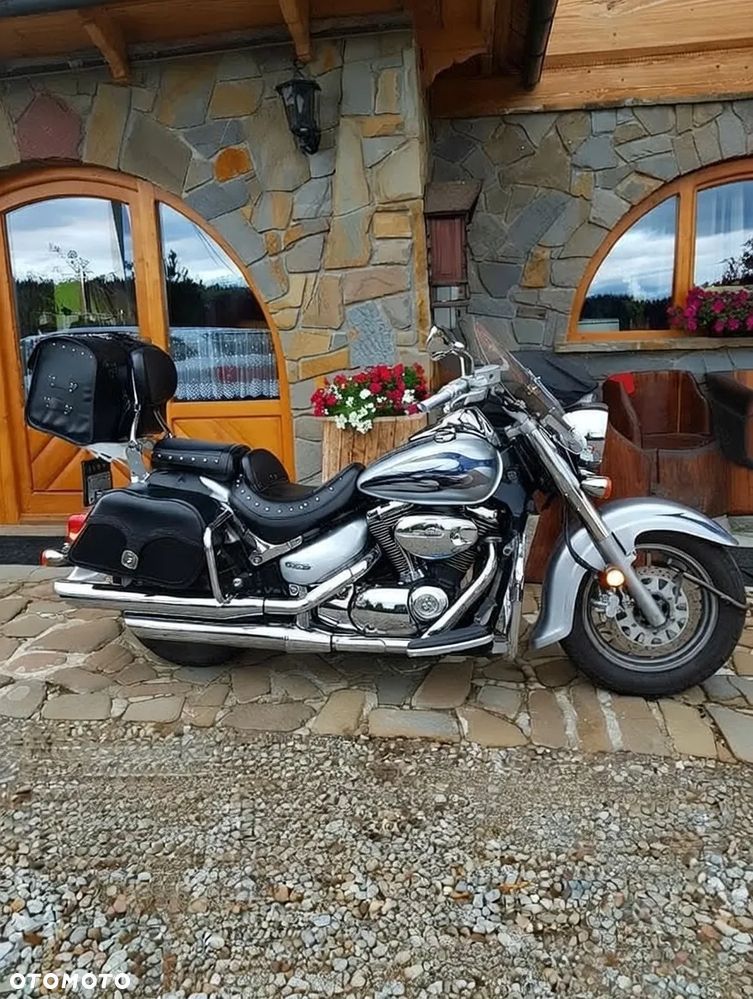 Suzuki VL 800 Volusia - Boulevard C50 - 1