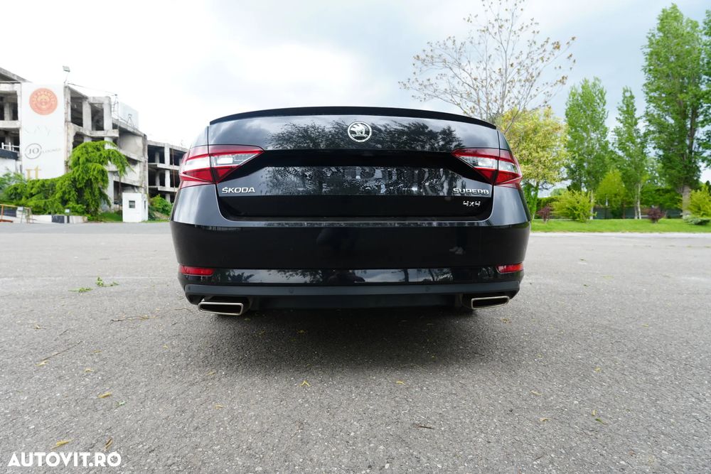 Skoda Superb 2.0 TSI 4X4 DSG Sportline - 6