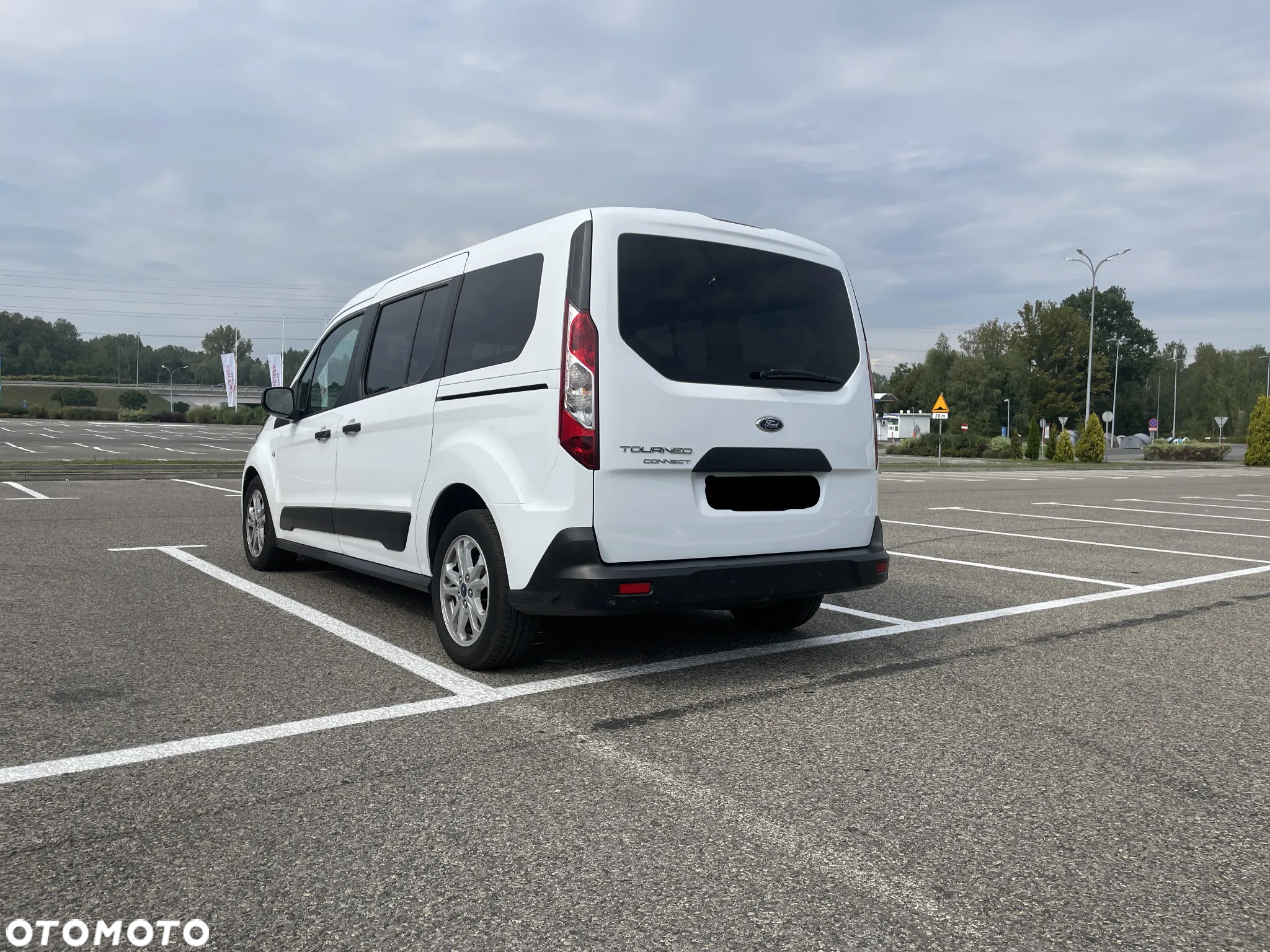 Ford Tourneo Connect 1.5 EcoBlue Active PowerShift - 2