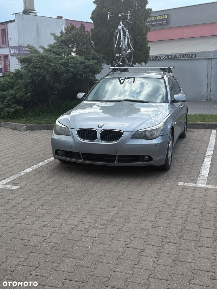 BMW Seria 5 525d - 2