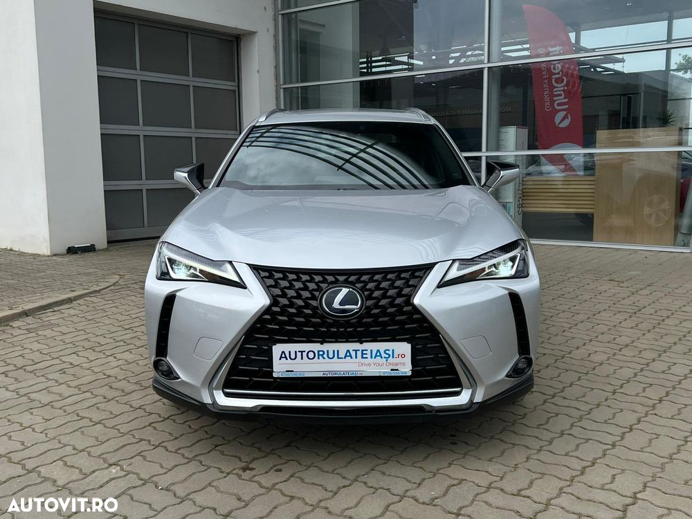 Lexus UX 250h Business Edition - 9
