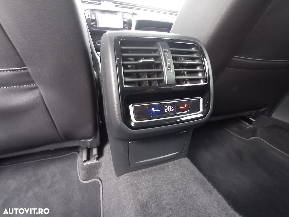 Volkswagen Passat Alltrack 2.0 TDI 4Mot DSG - 16