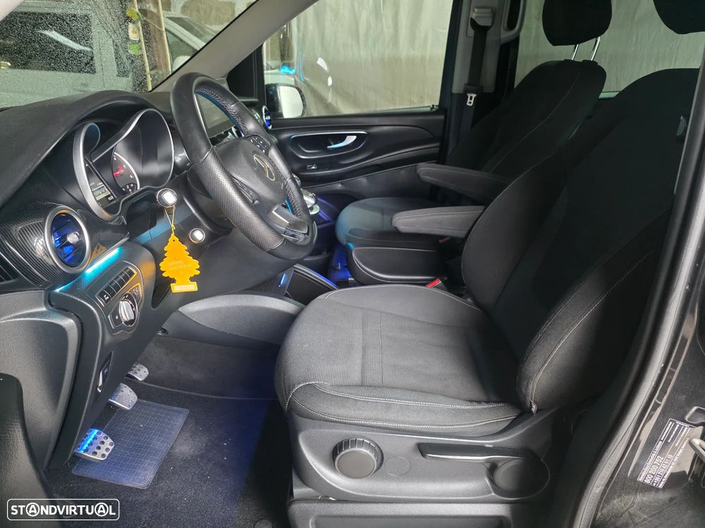 Mercedes-Benz V 220 CDi - 17